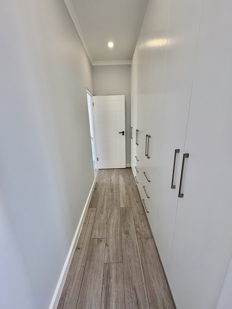 4 Bedroom Property for Sale in Sandown Western Cape